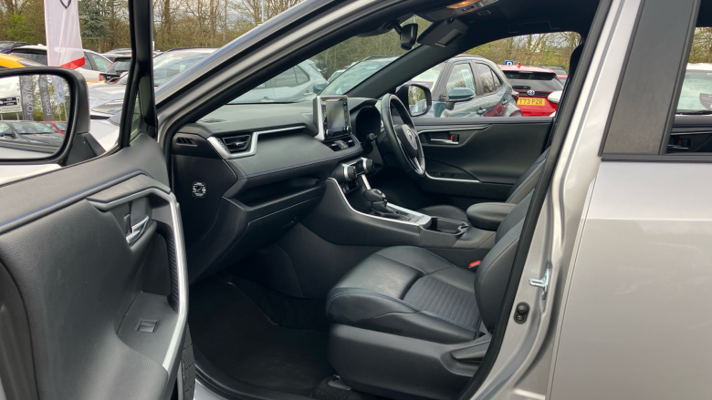 Toyota RAV4 2.5 VVT-i Hybrid Dynamic 5dr CVT 2WD Hybrid Estate